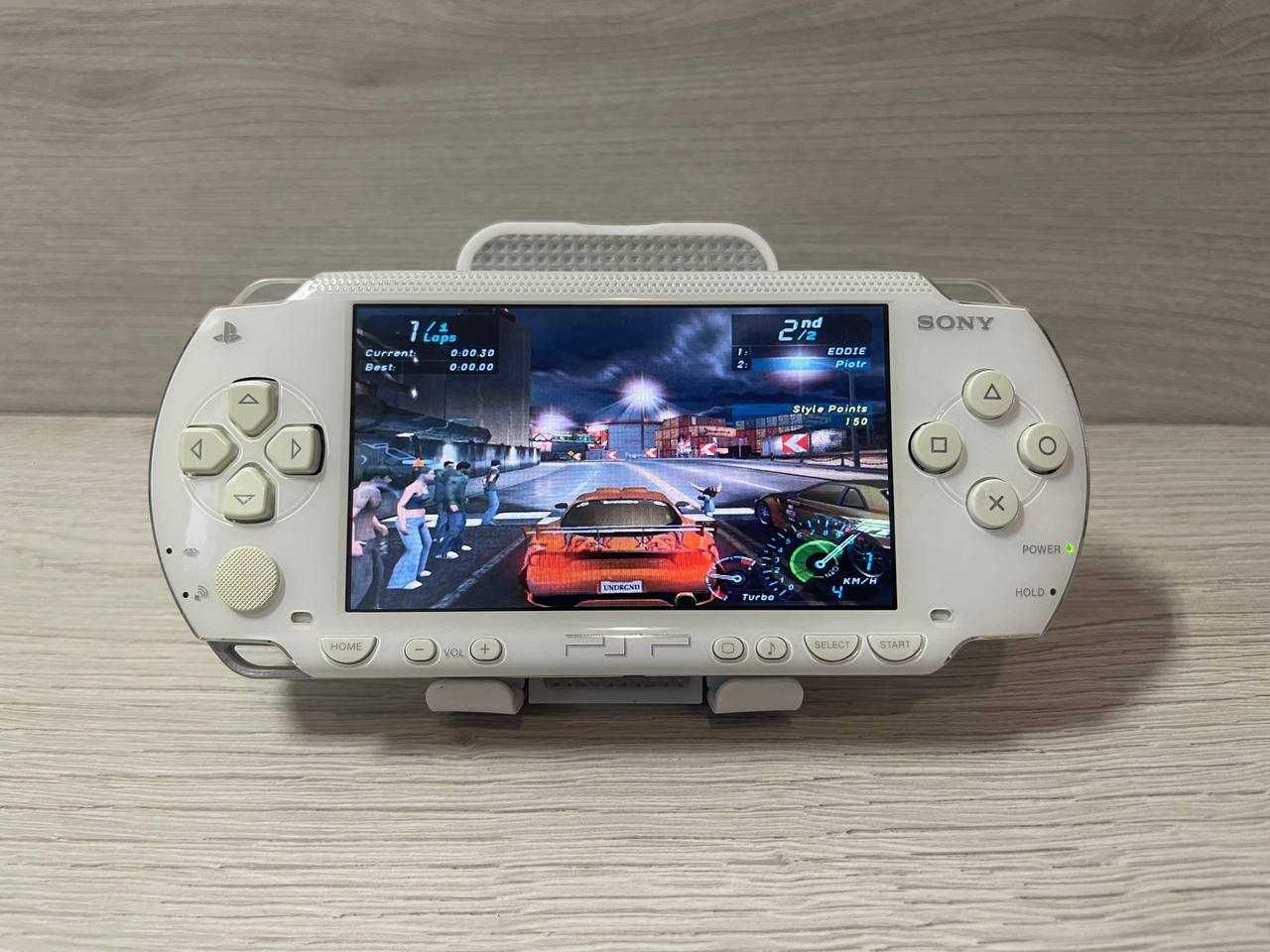 Sony PSP 32 GB + 40 ігор PLayStation Portable White