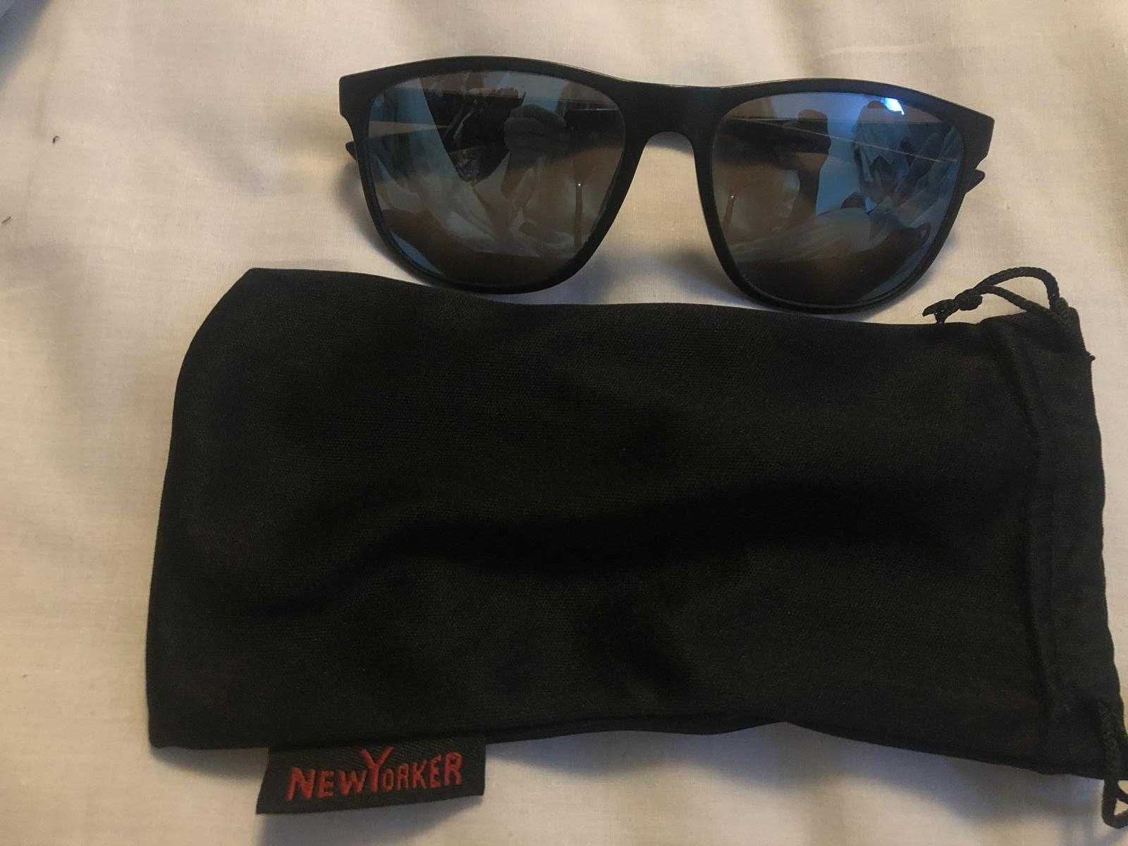 Óculos de sol NewYorker com bolsa de transporte - COMO NOVO!