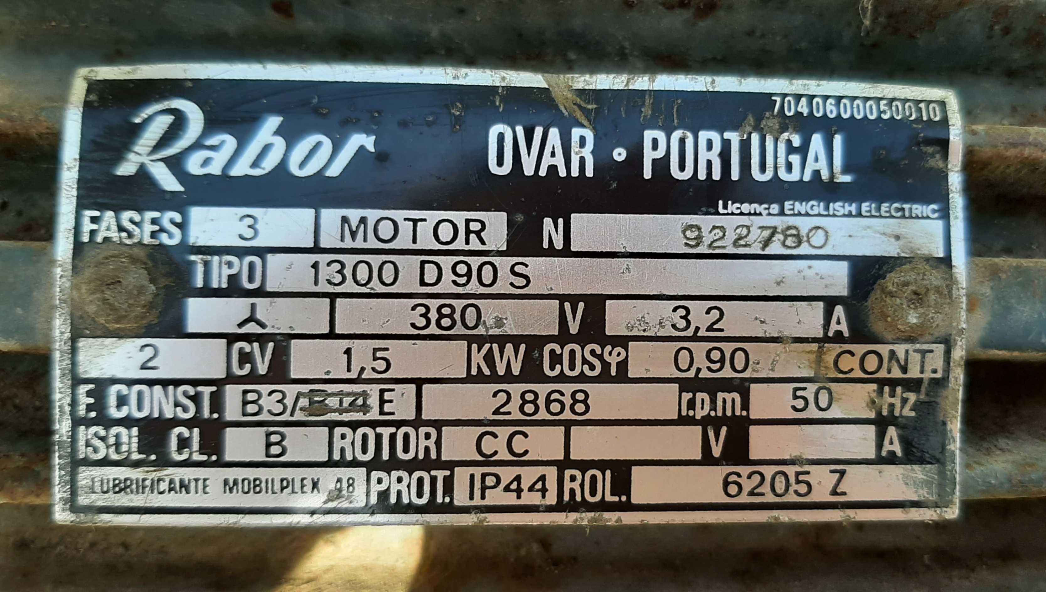 Motor trifásico Rabor