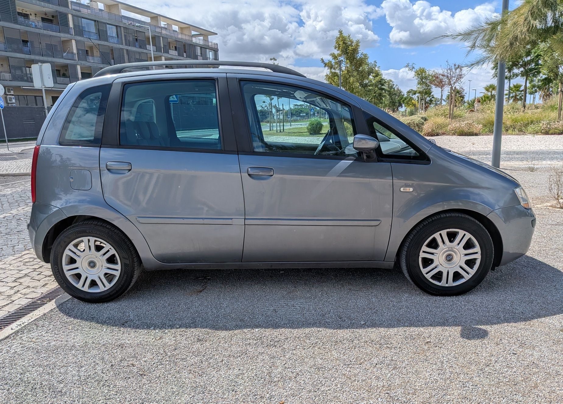 Fiat Idea Diesel 1.3 M-jet Emotion 04