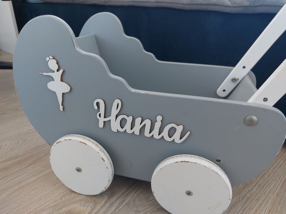 Drewniany wózek dla lalek