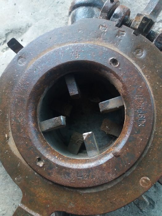 Клупп трубный 1/2-3 ссср