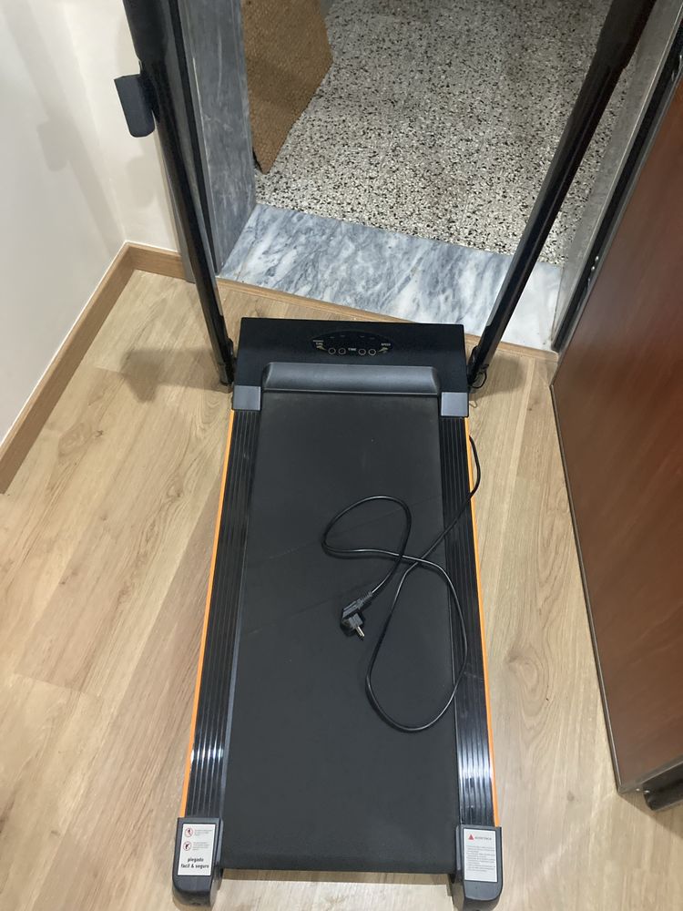 Passadeira HomCom Nova