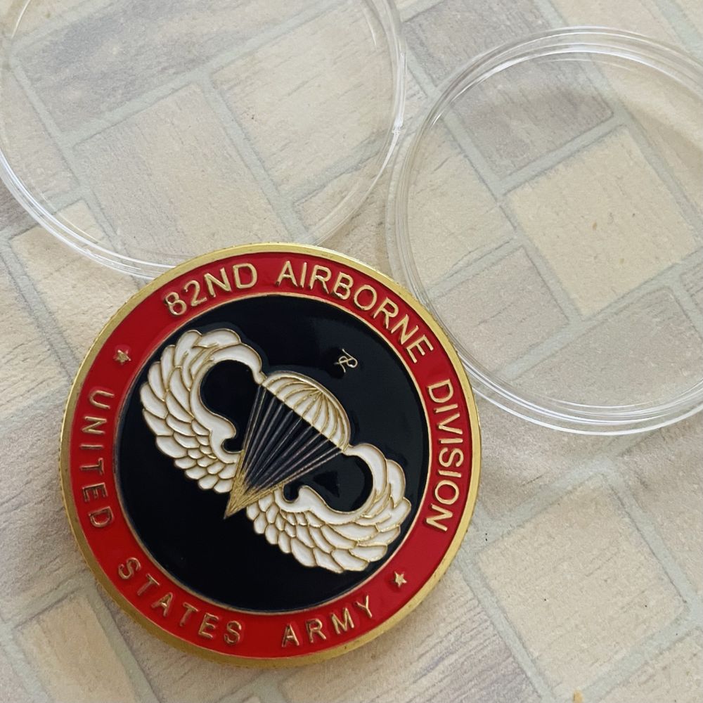Монета Airborne Division