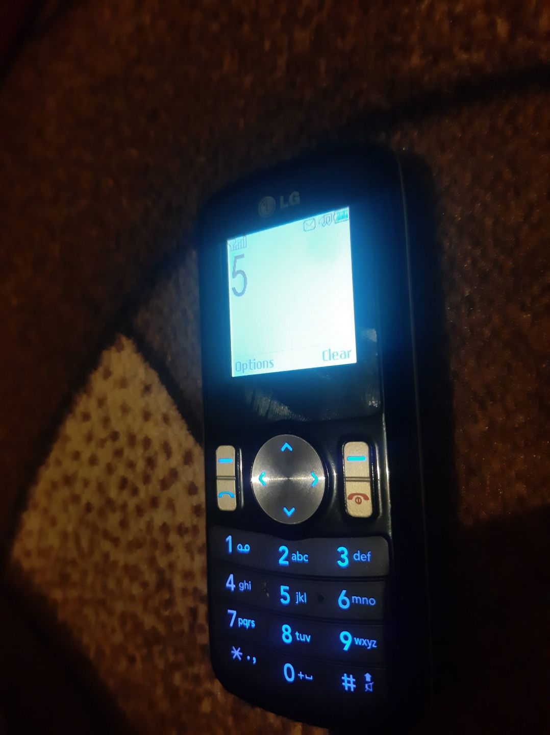 Телефон: LG GB102 \ Nokia 1209