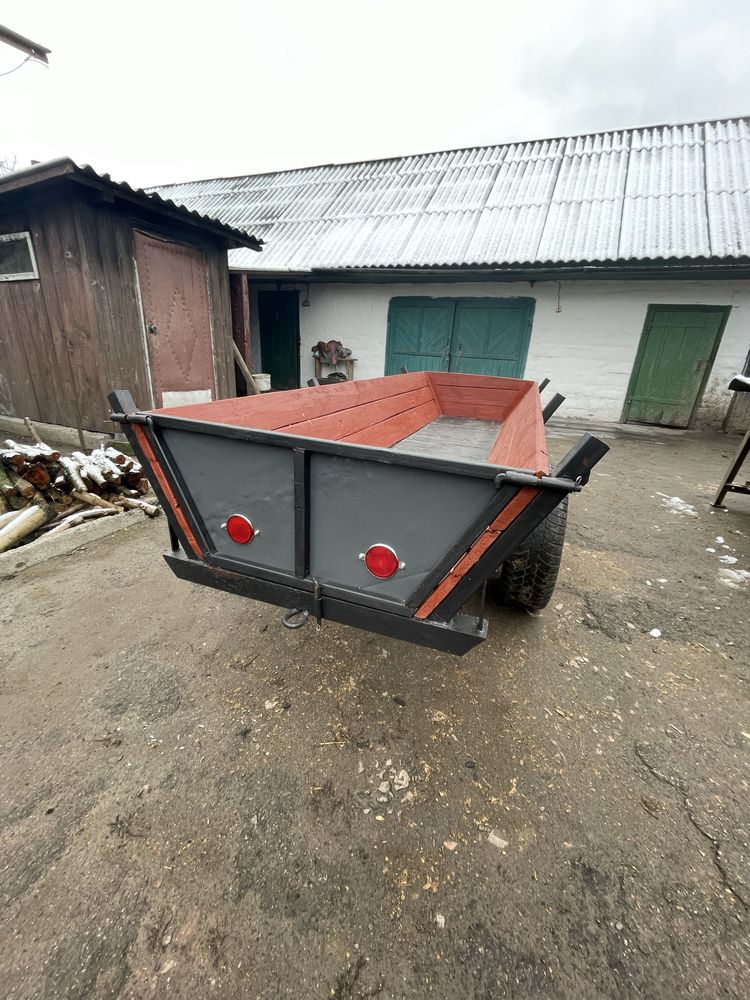 Причіп для трактора