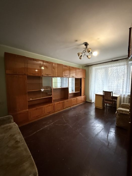 Продам 3 кім. Чешку на Безручка