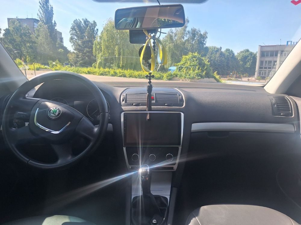 Продаж Авто Skoda Octavia
