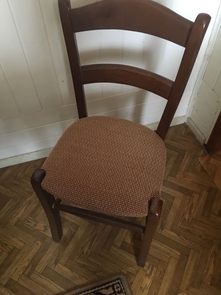 Продам стол и шесть стульев (Италия, Дуб.)