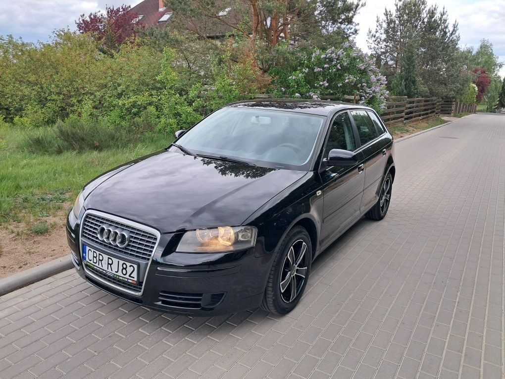 Audi A3 1.6 mpi 102 km 5 drzwi czarna 2008rok