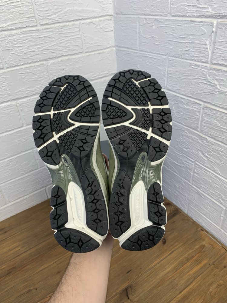 Чоловічі кросівки New balance 2002R нові оригінал в коробці