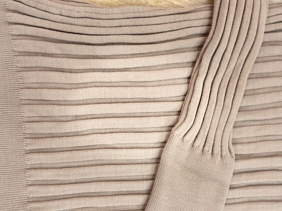 Жіночий трикотажний костюм розмір S