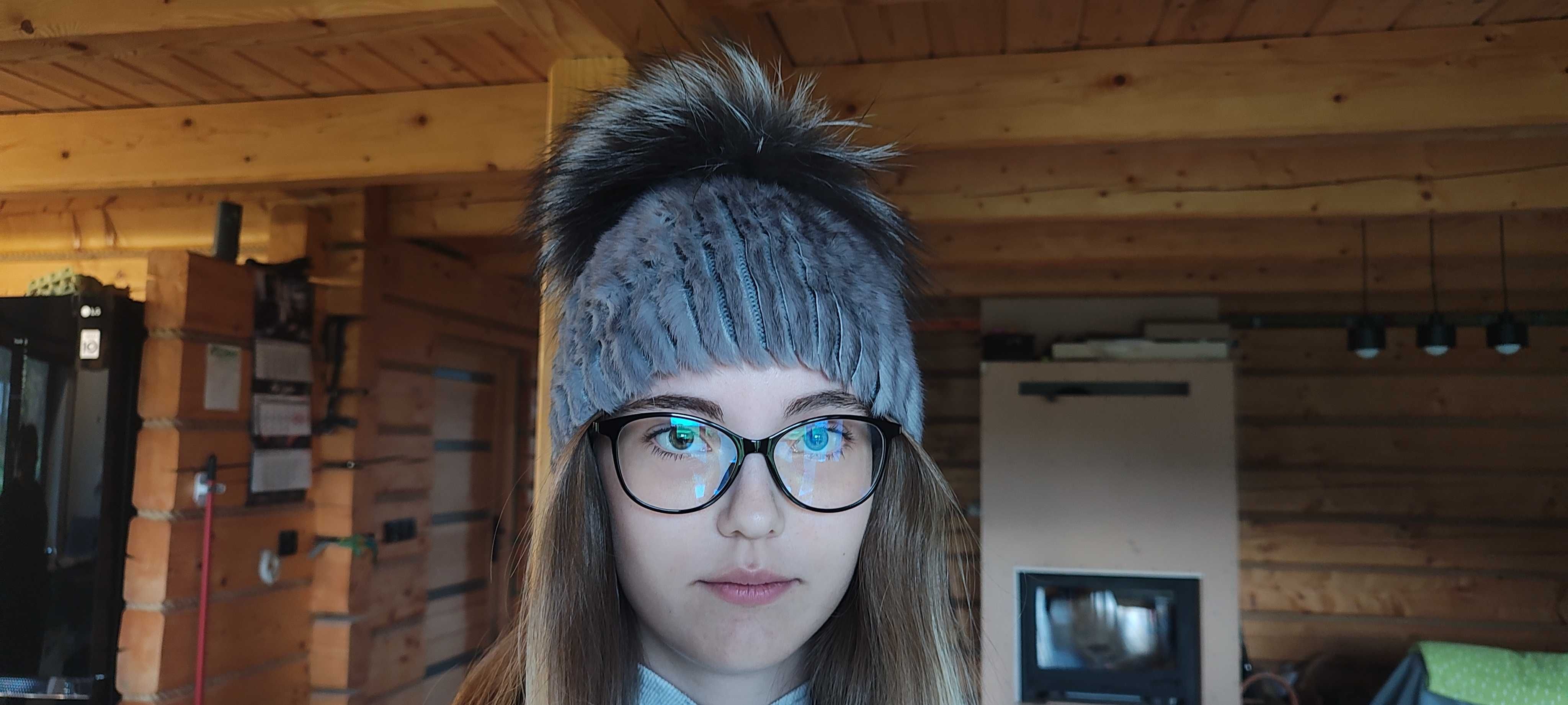 Hit 2023 ! czapka z prawdziwego futra z norek z pomponem z lisa.
