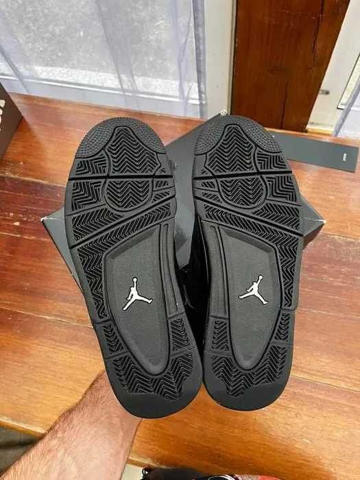 buty Jordan_4_Retro_Black_Cat Espadryle R.43