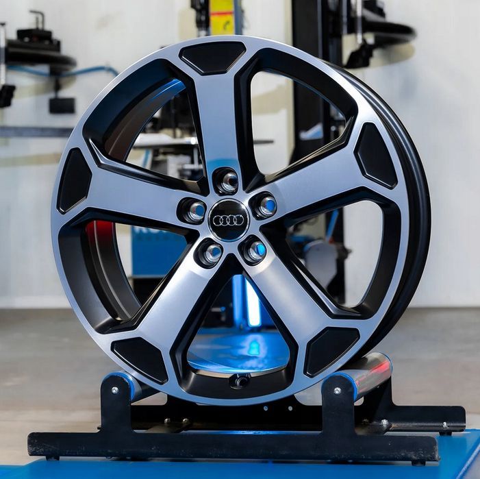 NOWA Oryginalna Felga Audi 19" 8,0" ET 45 81A.601.025AE Q2