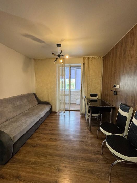 Продається 1 кімнатна квартира по вул. Г. Чорнобиля