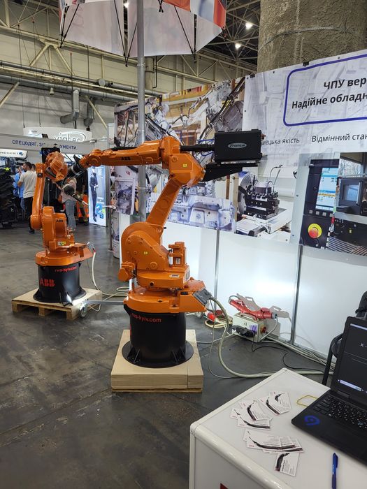 Зварювальний аппарат Робот ABB IRB 1400