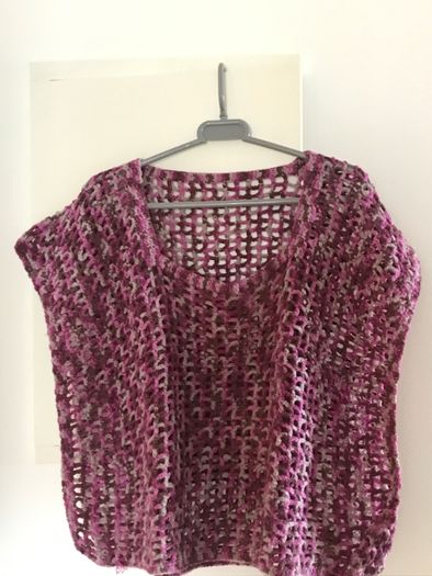 Conjunto de Camisola, Gorro e Perneiras