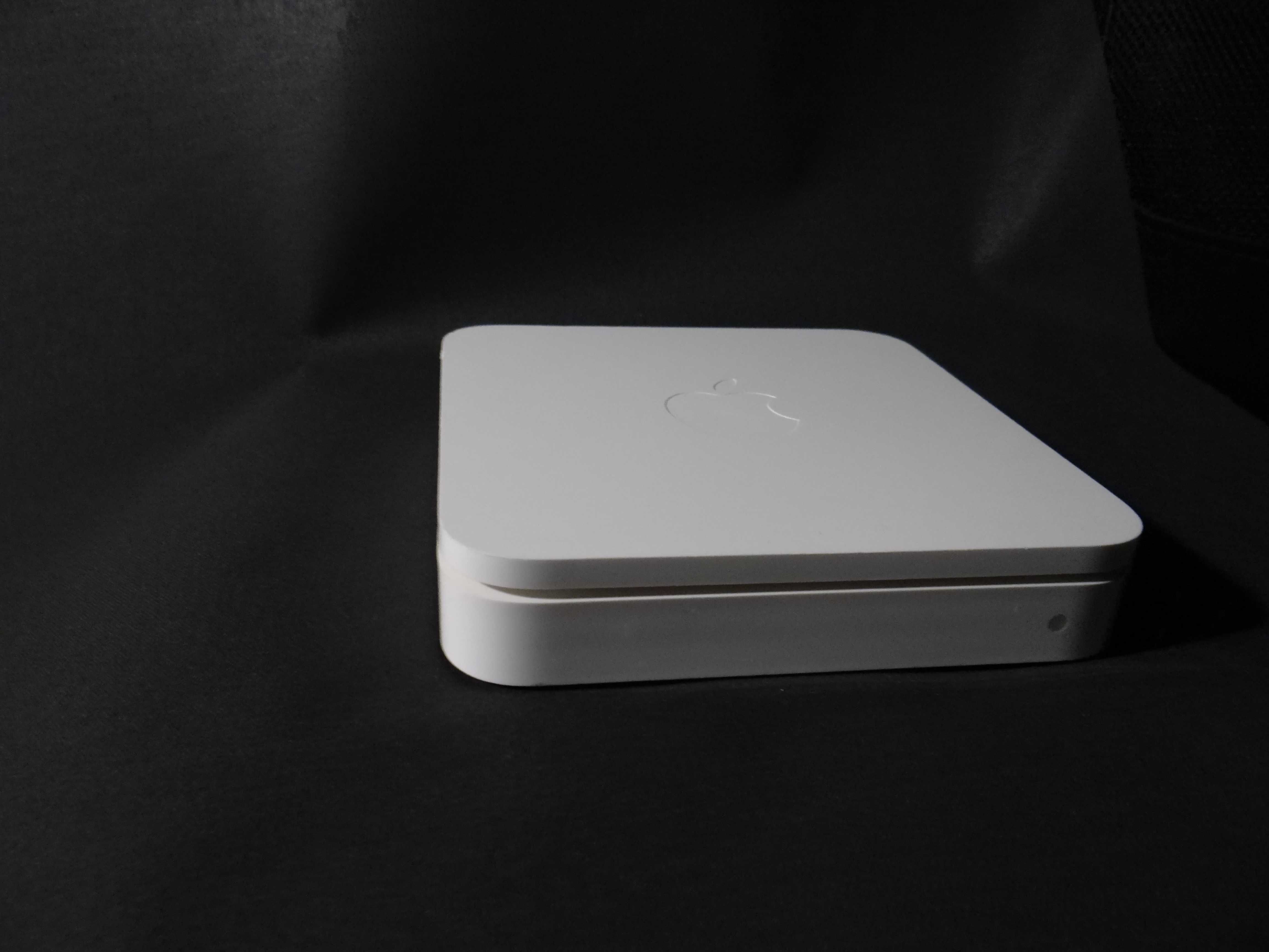 Router - Apple AirPort Extreme Base Station A1354