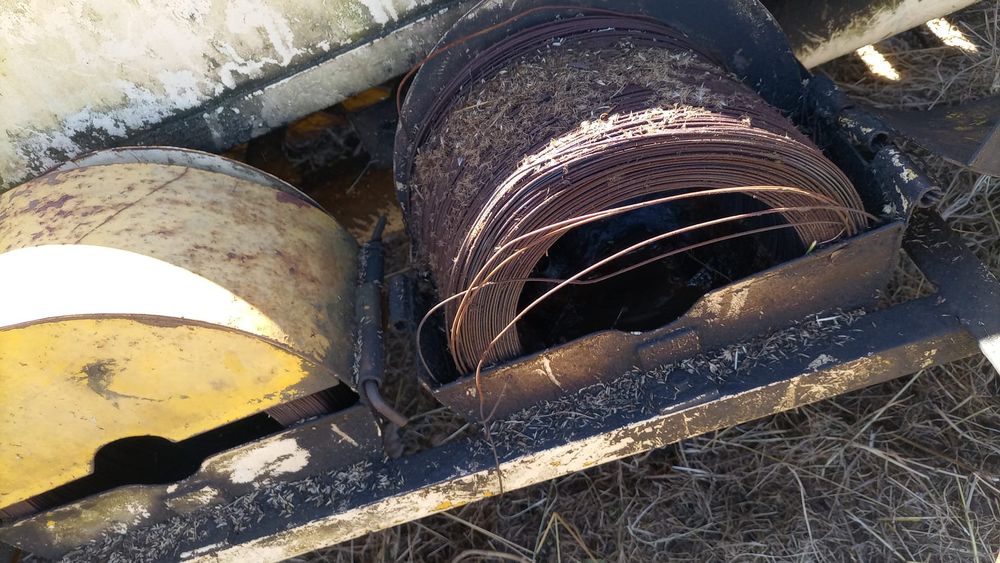 Enfardadeira de arame