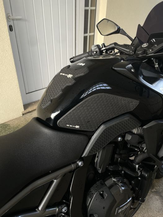 Suzuki GSX8R 2025 - Poucos kms!!