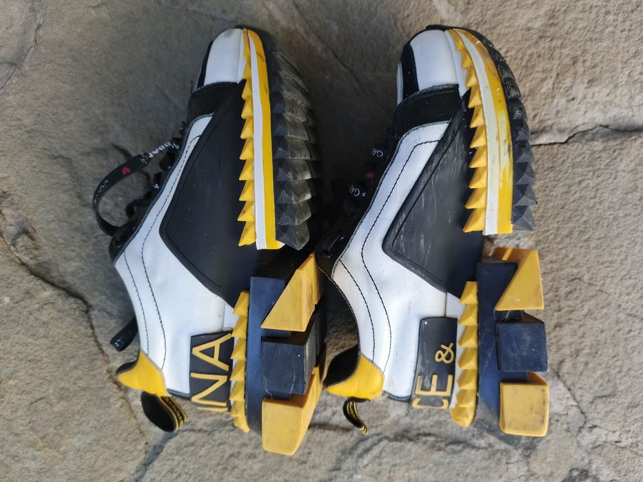 Кросівки жіночі  (дівочі)