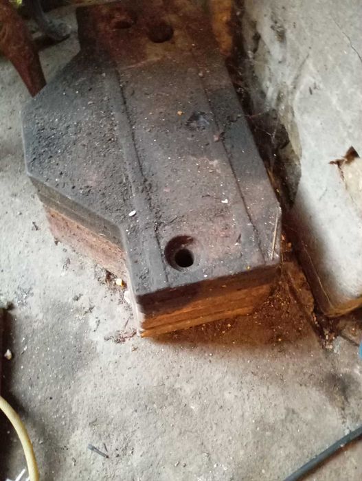 Obciążniki pod filtr powietrza Ursus