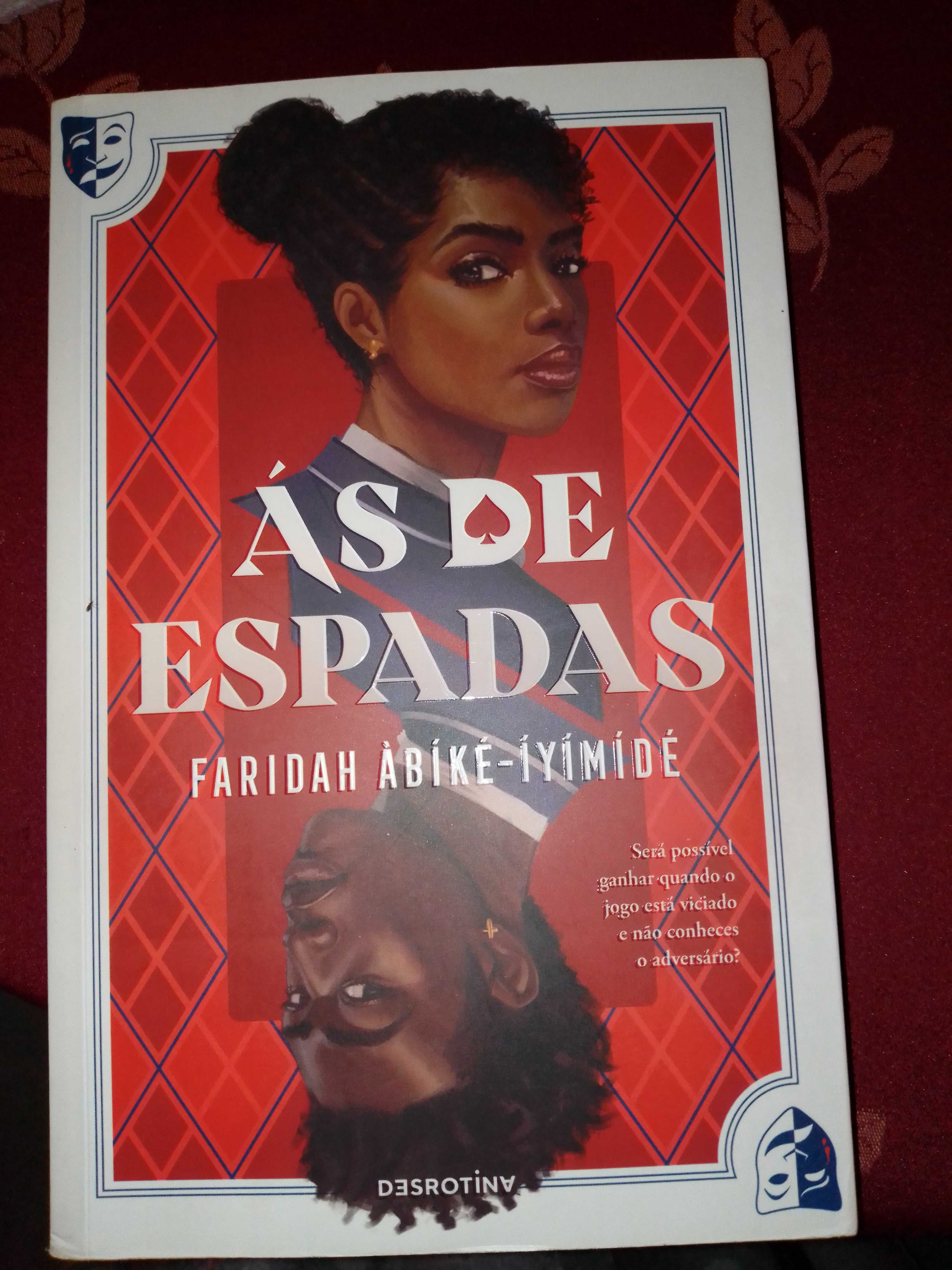 Ás de Espadas de Faridah Abike-Iyimide