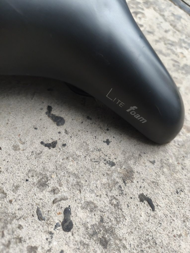 Siodelko rowerowe damskie Selle Royal Lite Foam