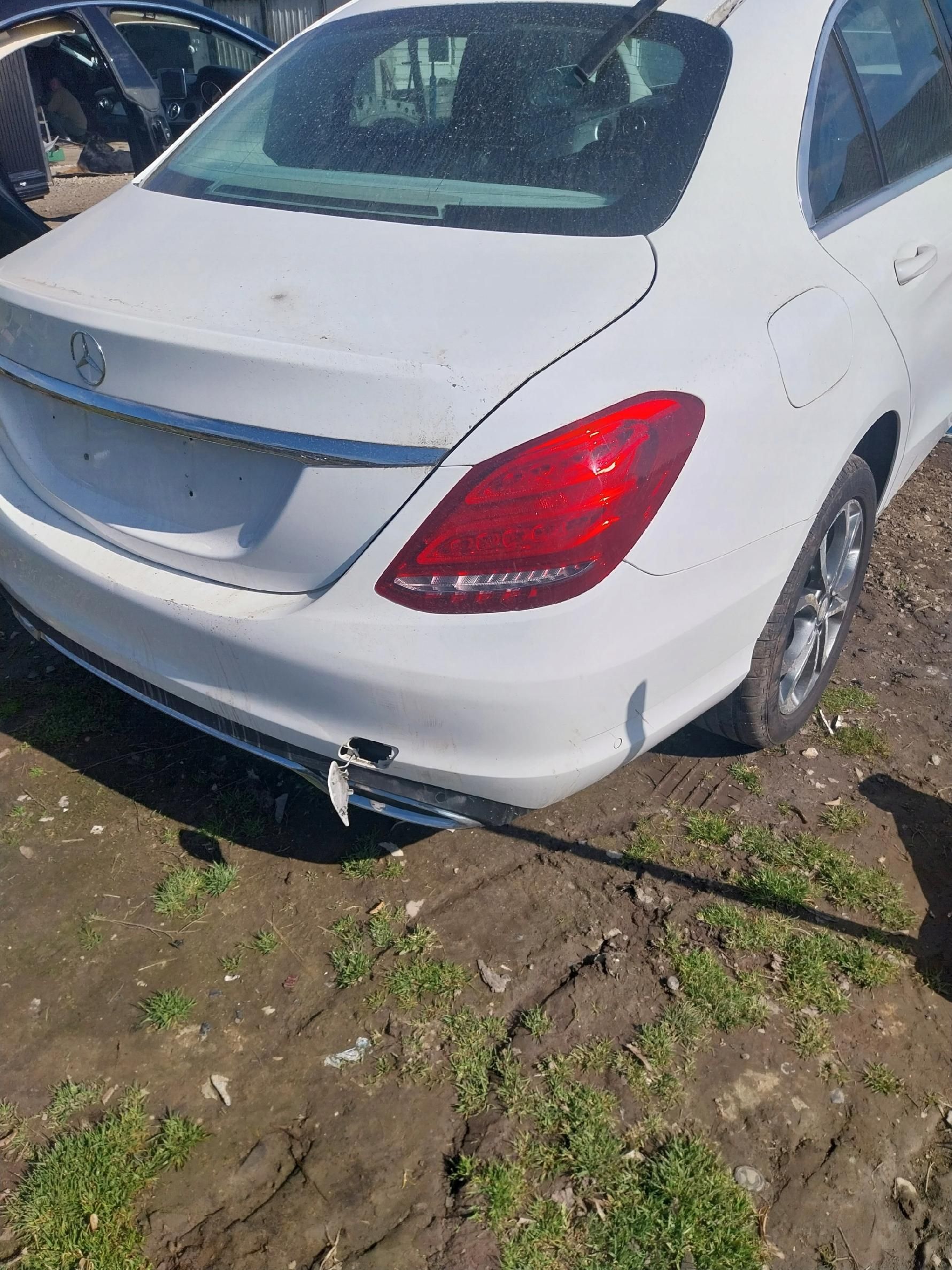 Mercedes W205 Sedan Zderzak Klapa Lampa Komplet 149 Bardzo Ladne