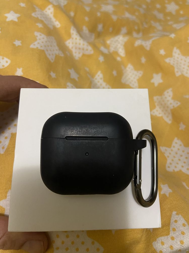Airpods 3 apple.  .  .