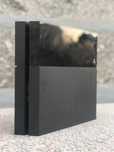 PlayStation 4 Preta