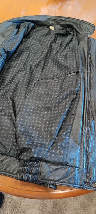 Blusao pele. Como novo