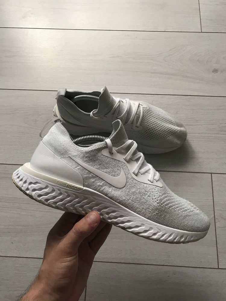 Кросівки Nike EPIC REACT AQ0067-102