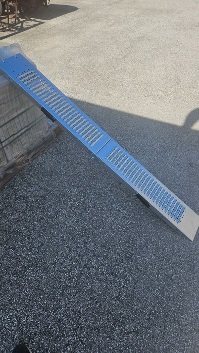 NAJAZDY RAMPY ZAŁADOWCZE składane 400kg 1,9m długie, ocynk