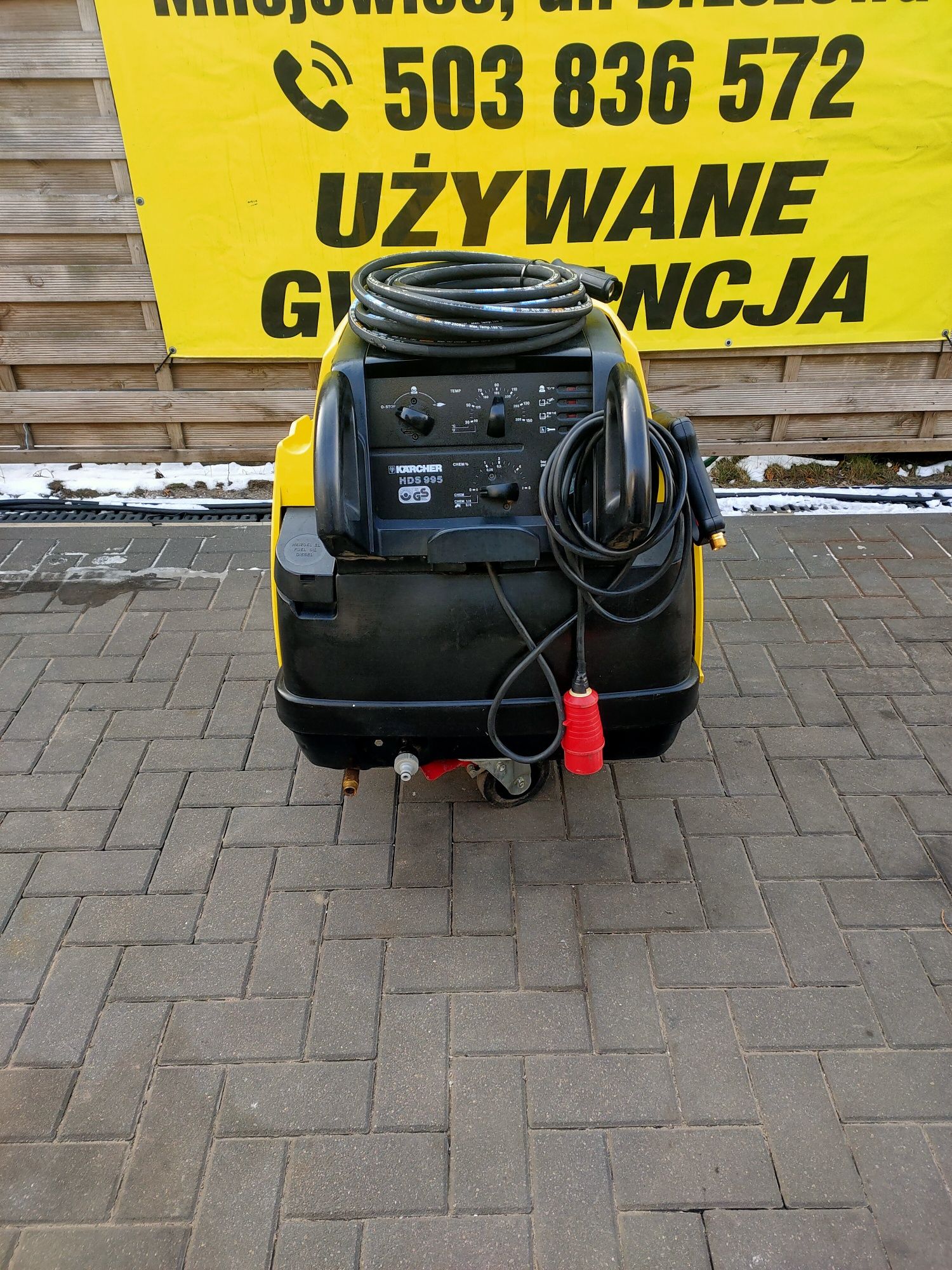 Myjka ciśnieniowa Karcher HDS 995 gorącowodna
Jest to prof