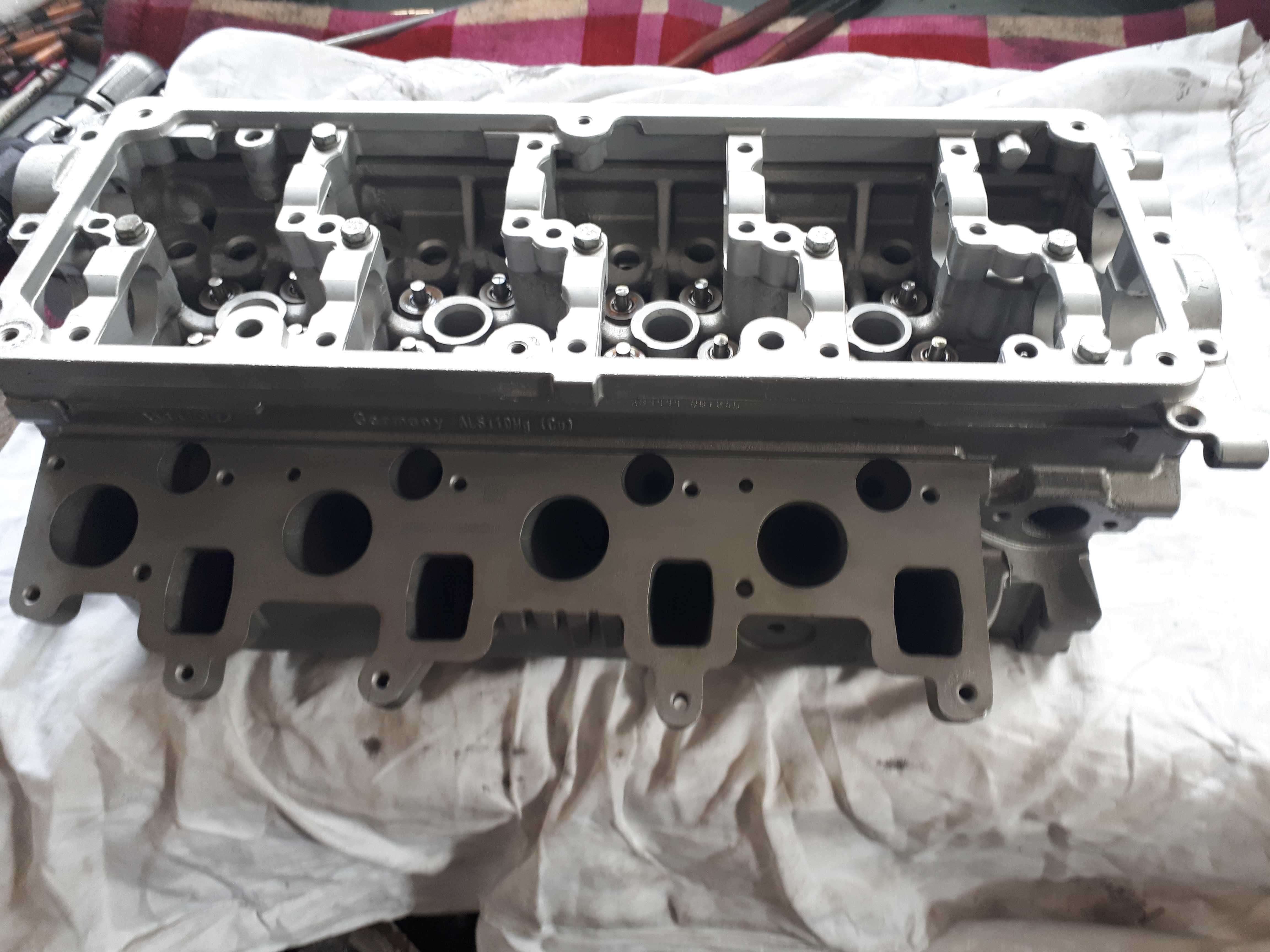 Głowica 03L103373G 2.0 TDI CR VW T5 T5FL GWAR CAA A CAA B CCH cfc