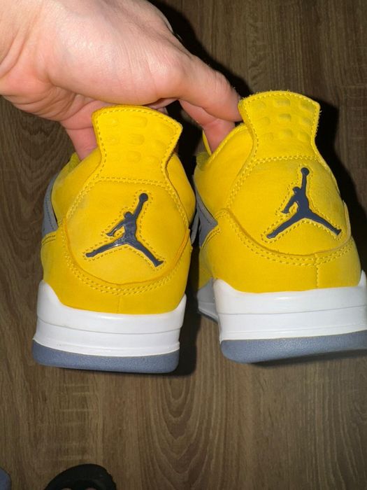 (Esclusivo) NIKE Air Jornan Millitary Yellow