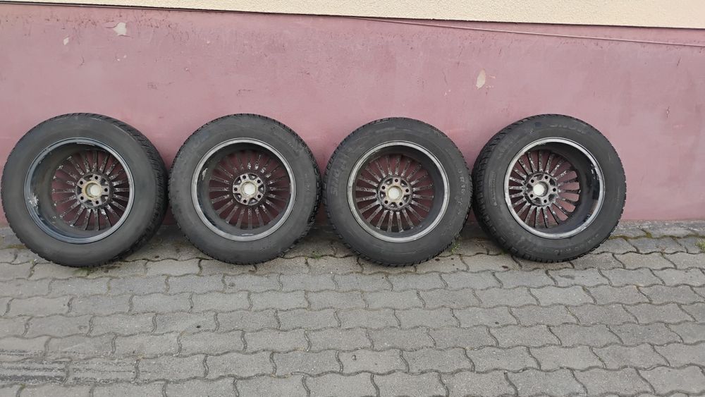 Alufelgi z oponami zimowymi 16" 5X114,3  215/60/16" cena za komplet.