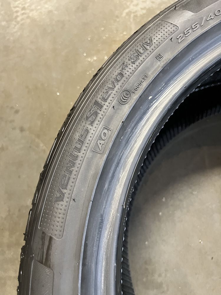 Opony letnie Hankook 255/40/20 2 sztuki