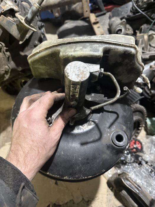 Вакуумный усилитель тормозов Mercedes Sprinter W901-905