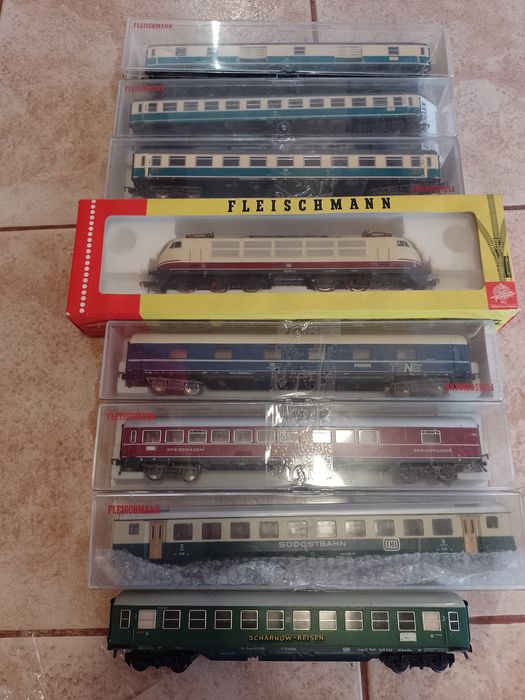 Fleischmann H0 1:87 Lokomotywa Br103 + 7 wagonów