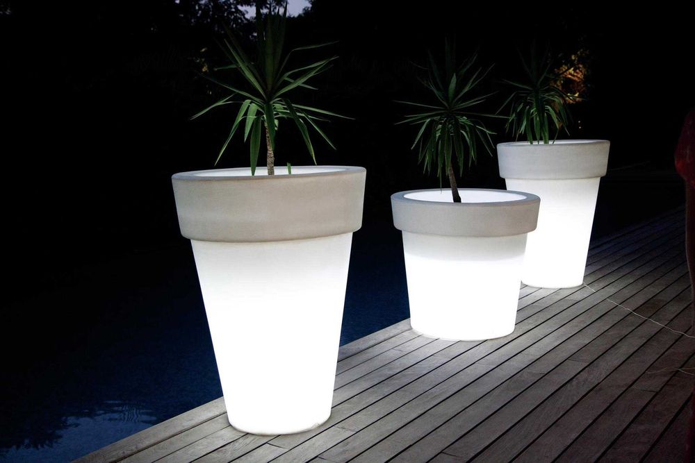 Mobiliario led com comando rgb