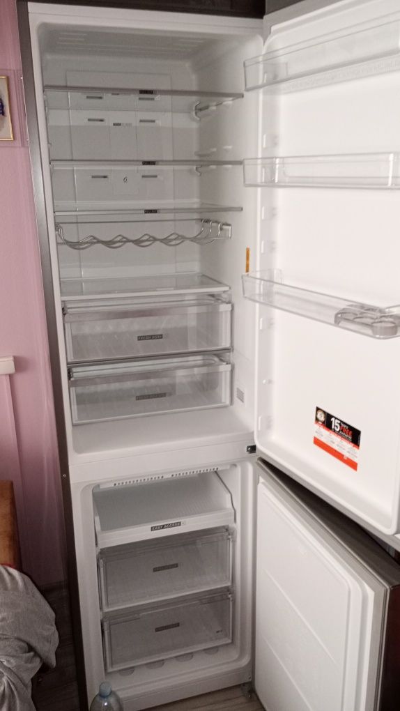 Lodówka Whirlpool W7 9210 OX H