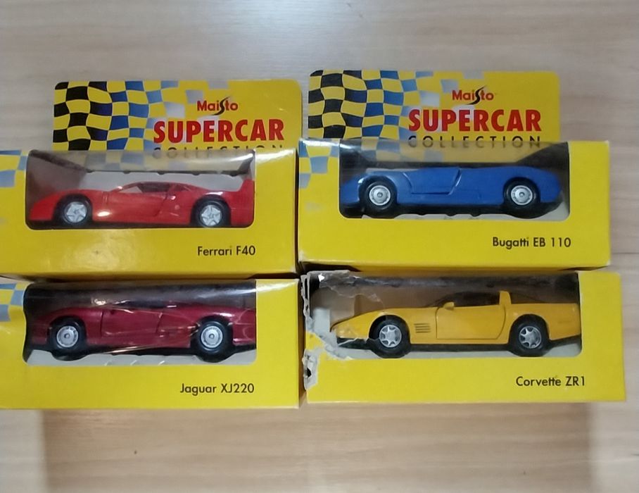 Lote de 4 miniaturas da Maisto