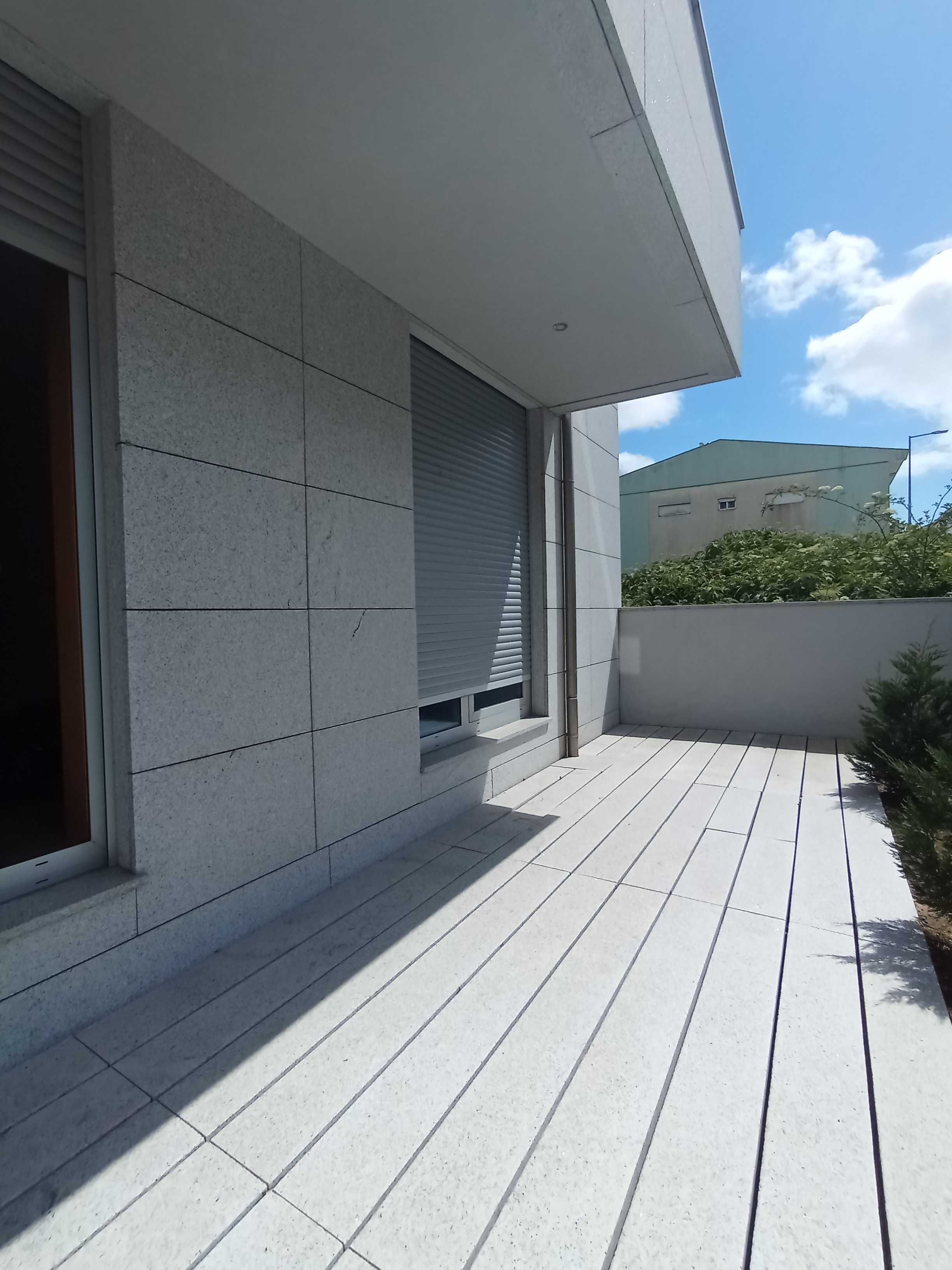 Apartamento T1 próximo IPO - H.S.João