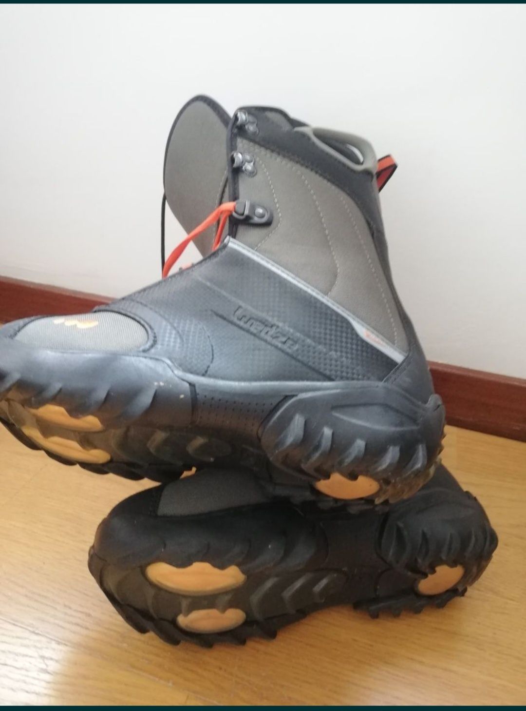 Botas ski marca Wedze