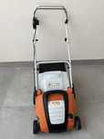 Arejador/escarificador de relva elétrico STIHL RLE-240