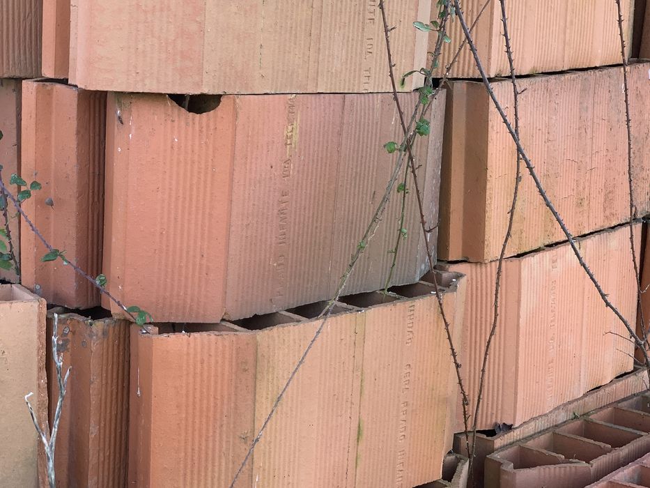 Telhas  e tijoleiras