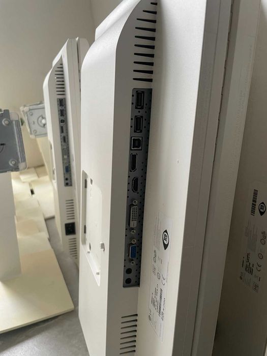 LG 24BK550Y-W 23.8" IPS Full HD з регульованою підставкою Є 30ШТ